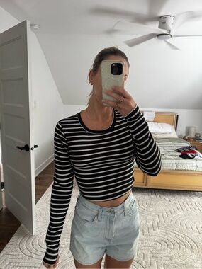 Black and White Striped Long Sleeve Top